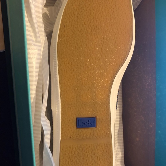 KATE SPADE ♠️ Glitter Keds Sneakers Size 8.5 New Silver Multi New in Box! - Picture 3 of 3